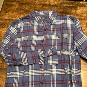 Men’s vineyard vines long sleeve button up